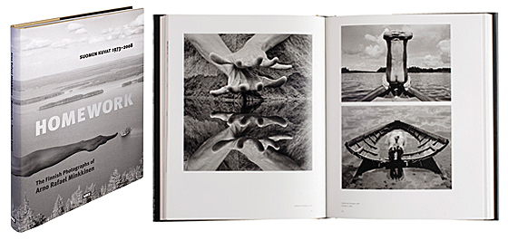 Ett omslag och en öppning av boken Suomen kuvat - Homework. The Finnish Photographs 1973 to 2008.