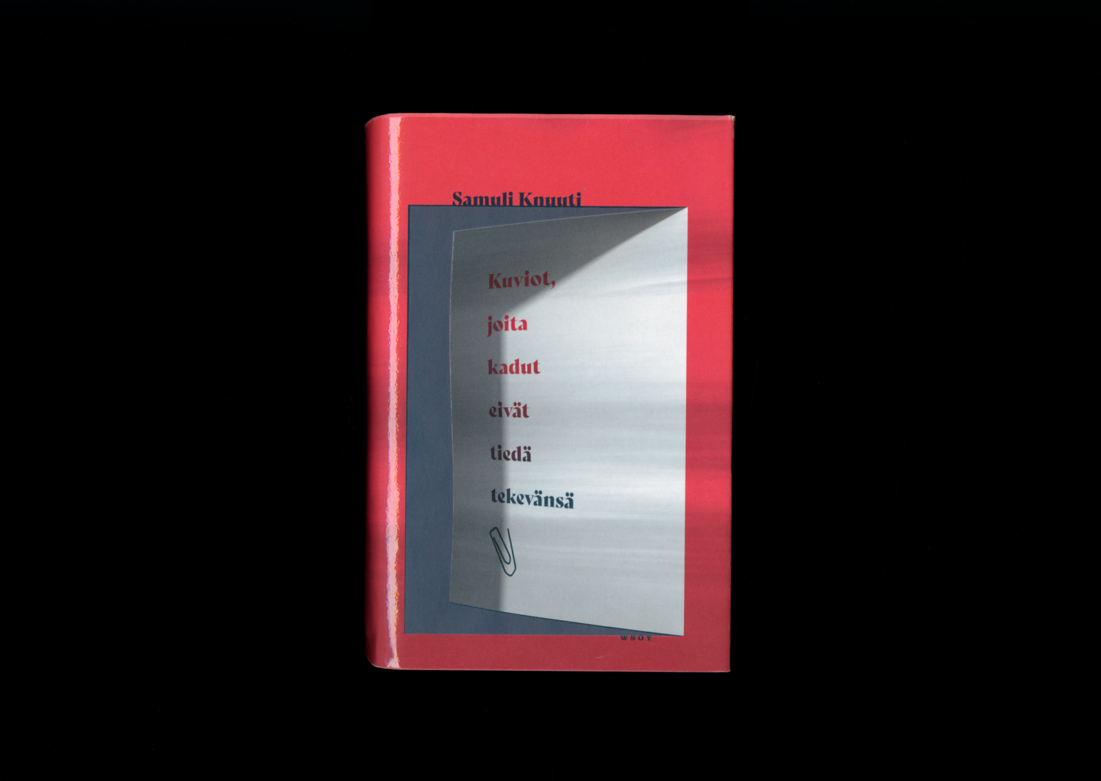 Kansi ja aukeama kirjasta Kuviot, joita kadut  eivät tiedä tekevänsä.